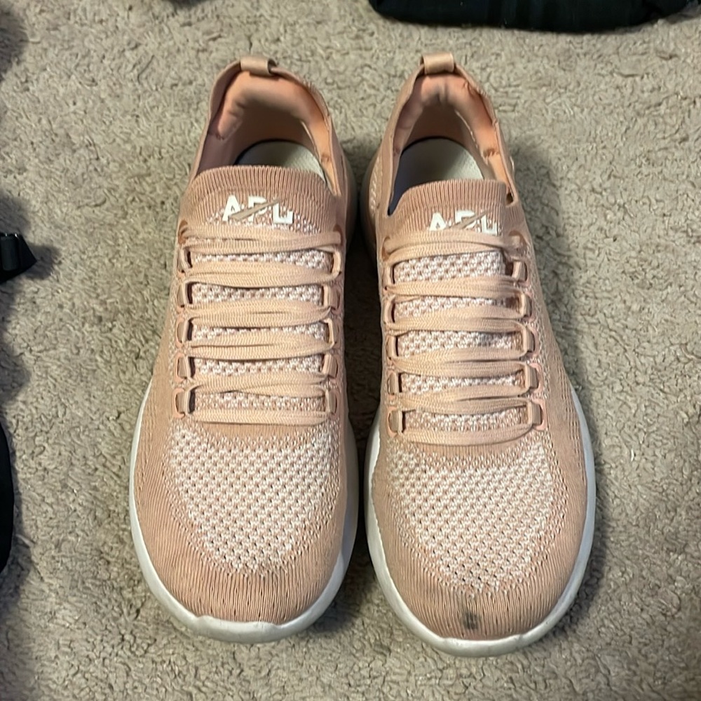 APL Sneakers